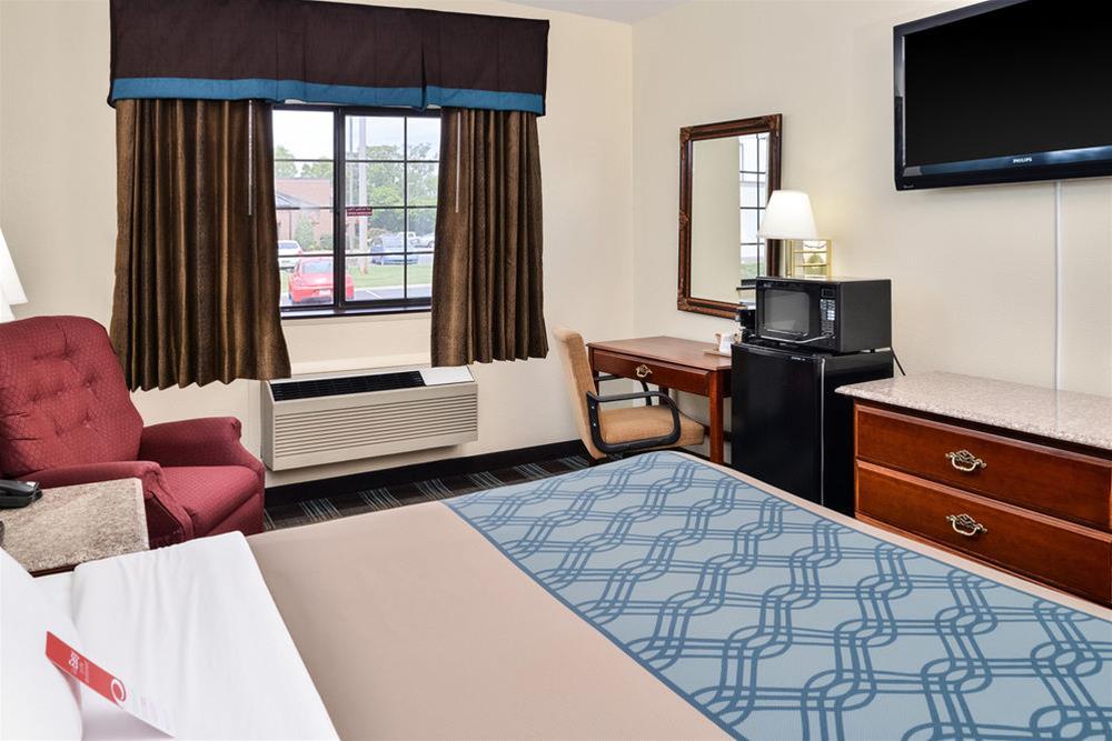 שלביוויל Econo Lodge Inn & Suites מראה חיצוני תמונה