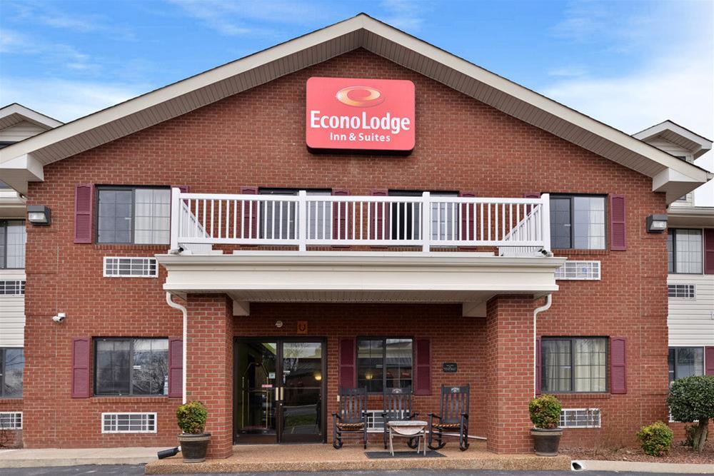 שלביוויל Econo Lodge Inn & Suites מראה חיצוני תמונה