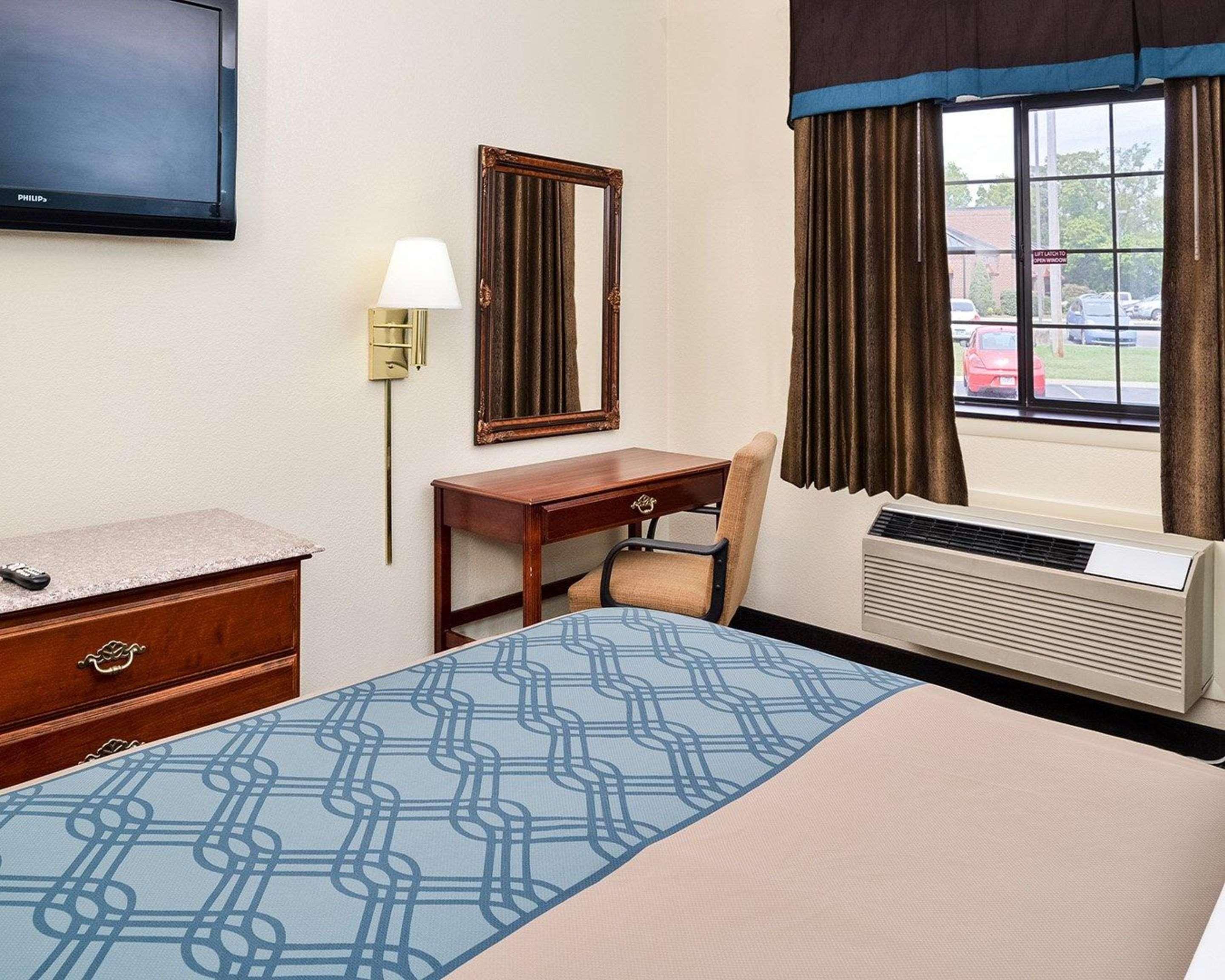 שלביוויל Econo Lodge Inn & Suites מראה חיצוני תמונה