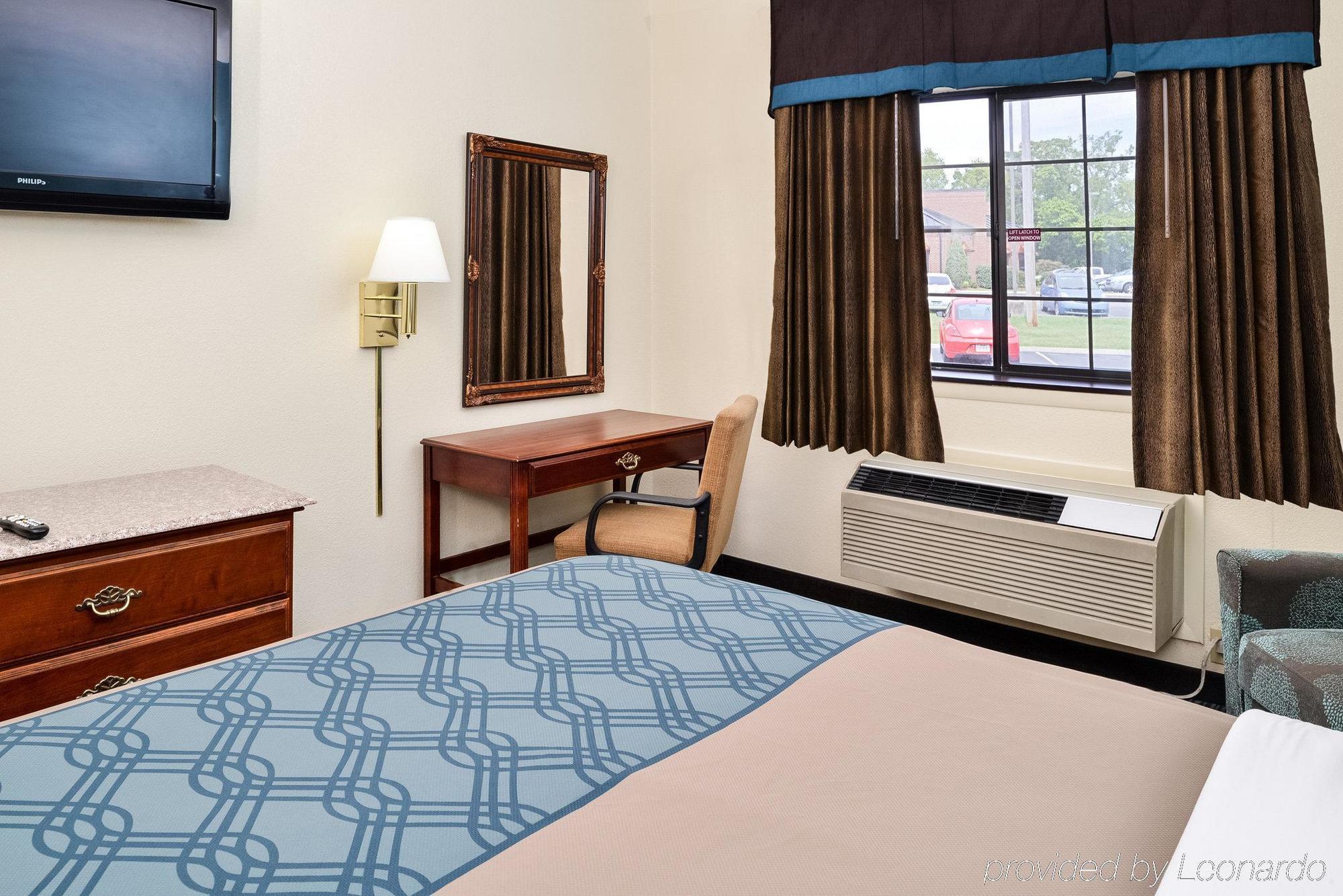 שלביוויל Econo Lodge Inn & Suites מראה חיצוני תמונה