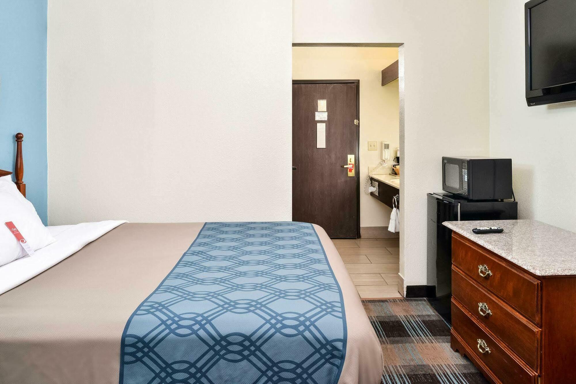 שלביוויל Econo Lodge Inn & Suites מראה חיצוני תמונה